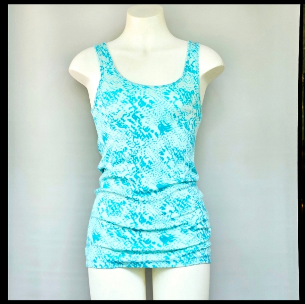 Fitted Blue and White Ruched Sleeveless Tank Top